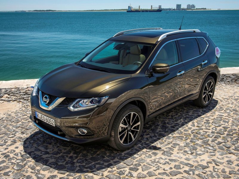Nissan x-Trail оливковый
