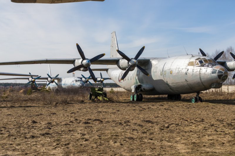 АН-12 ВВС России