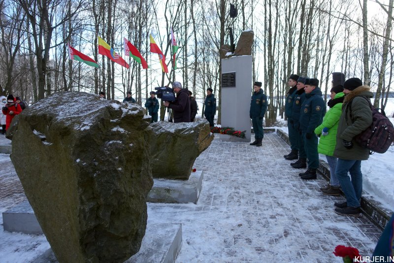 Черный тюльпан афганцам
