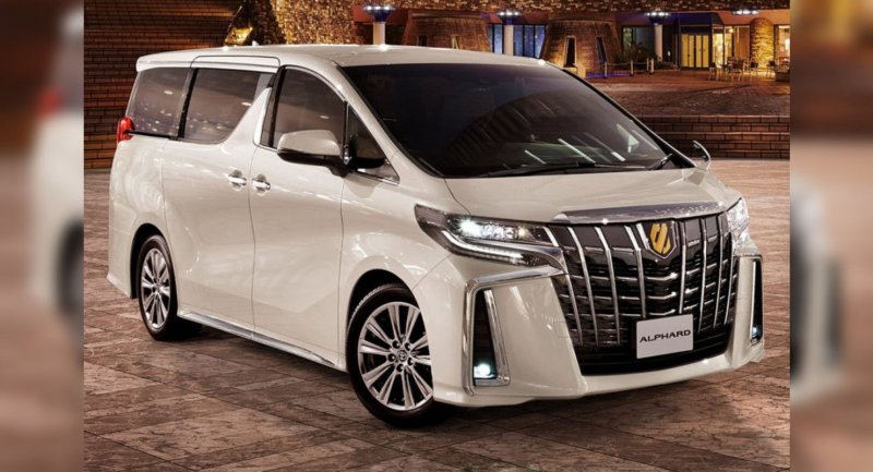 Toyota минивэн Alphard 2020