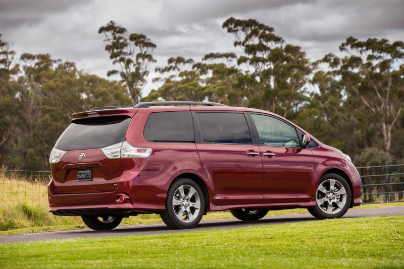 Toyota Sienna 2015