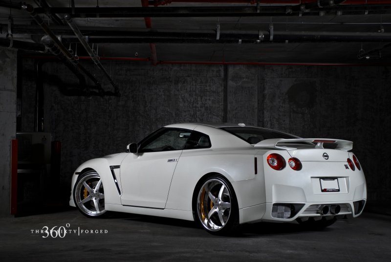 Nissan Skyline r35