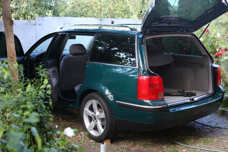 Passat b5 variant Blue