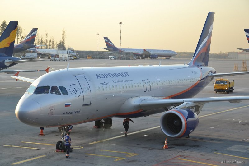 Рейс su-1289, Airbus a320 самолет