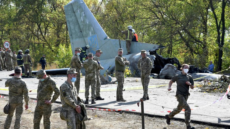 АН 12 аварийная посадка