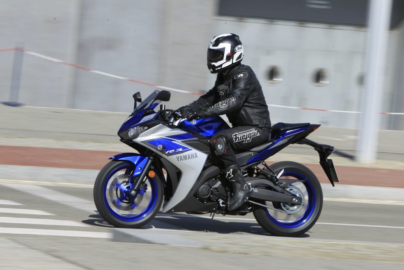 Yamaha r3 2016