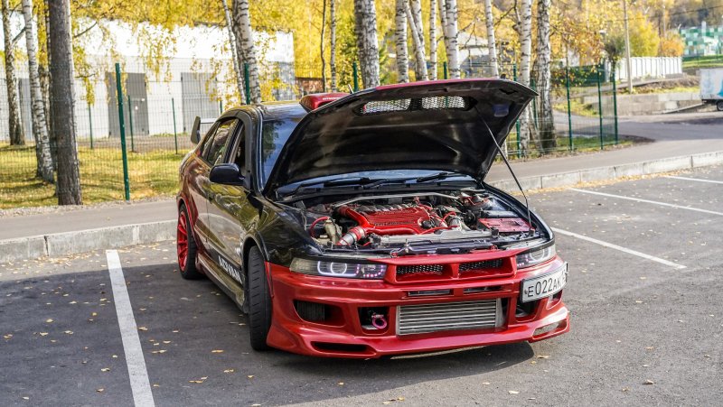 Mitsubishi Galant 8 VR-6