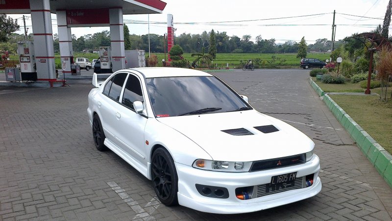 Mitsubishi Galant 7 VR-4