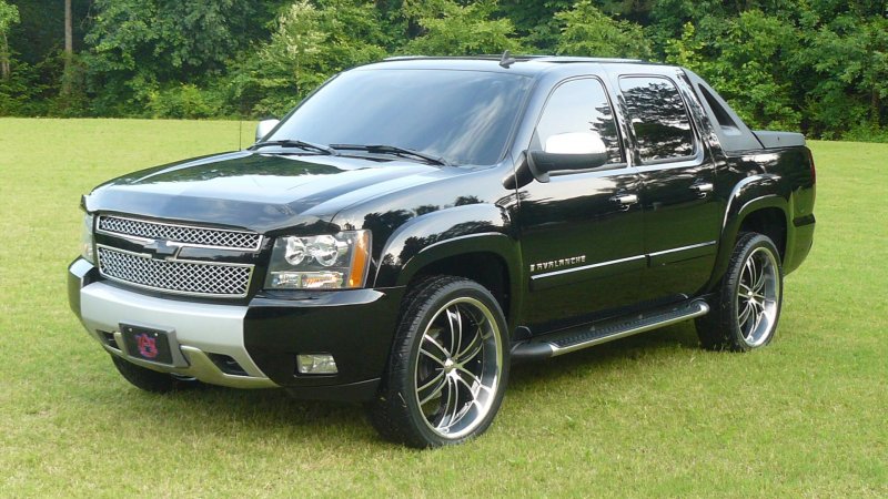 Chevrolet Avalanche Black