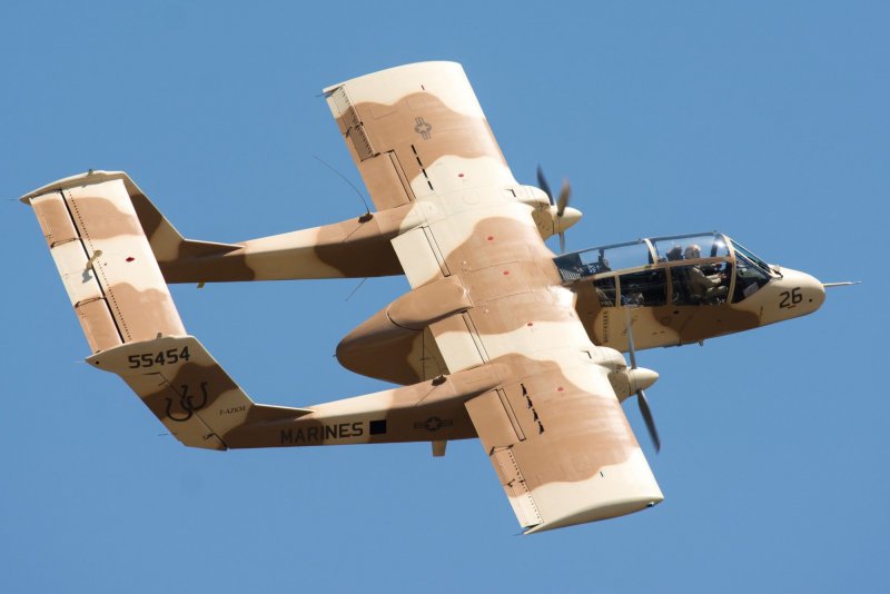 F-16 Fighting Falcon и ov-10 Bronco