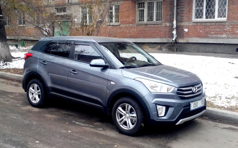 Hyundai Creta темно серый