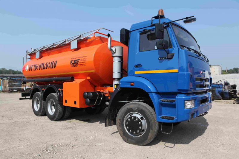 Заправщик КАМАЗ -43253