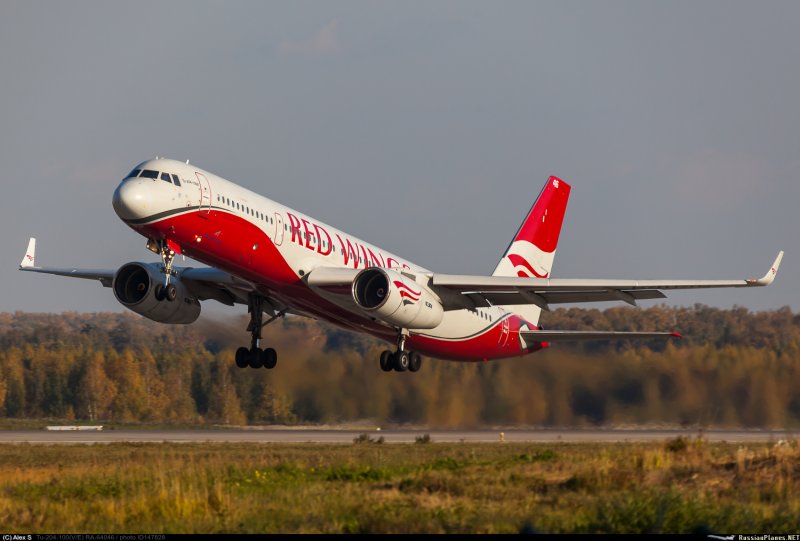 Ту-204-300 пассажирский самолёт