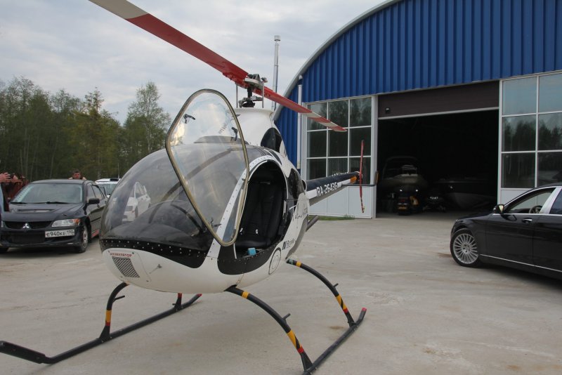 Rotorway a600 Talon кабина