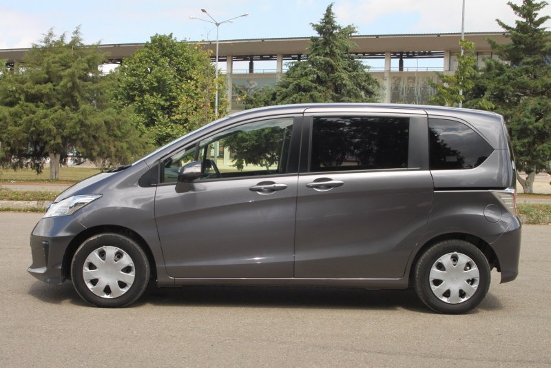 Минивэн Honda freed