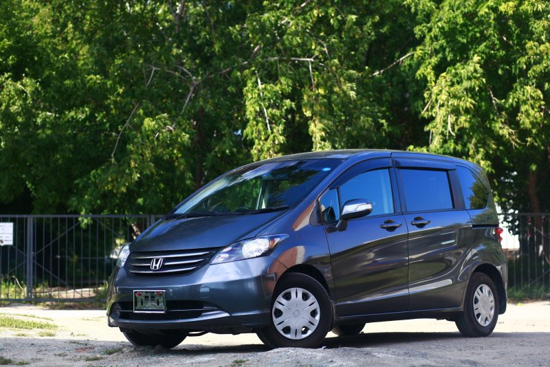 Honda freed 2016