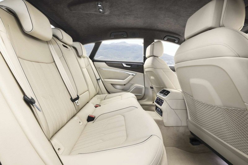 Audi a7 Sportback 2018 салон
