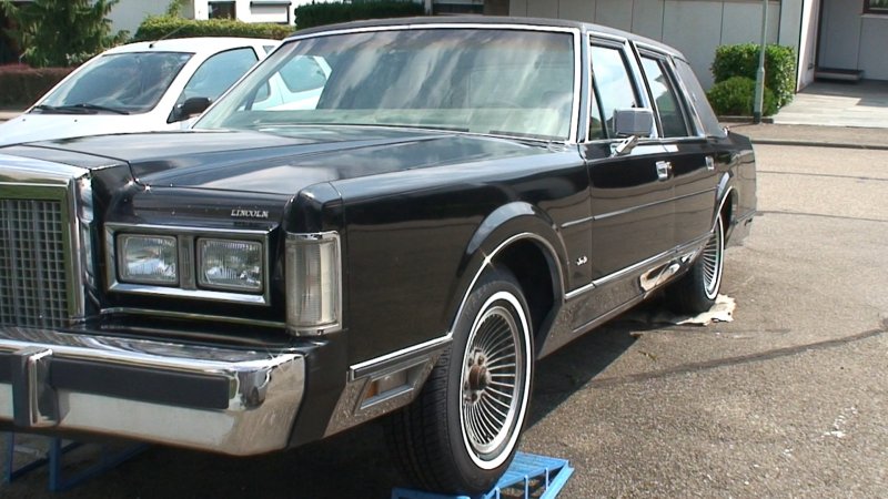 Lincoln Town car 1986 года