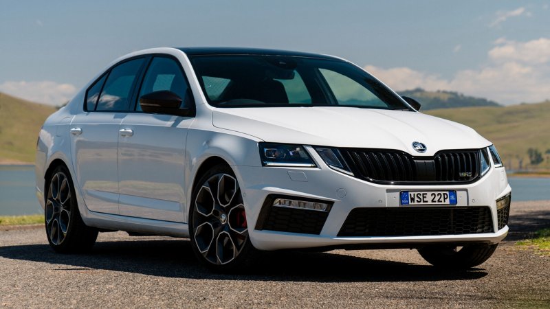 Skoda Octavia RS a7 черная
