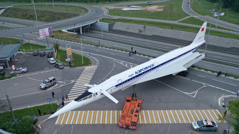 Жуковский самолет ту 144