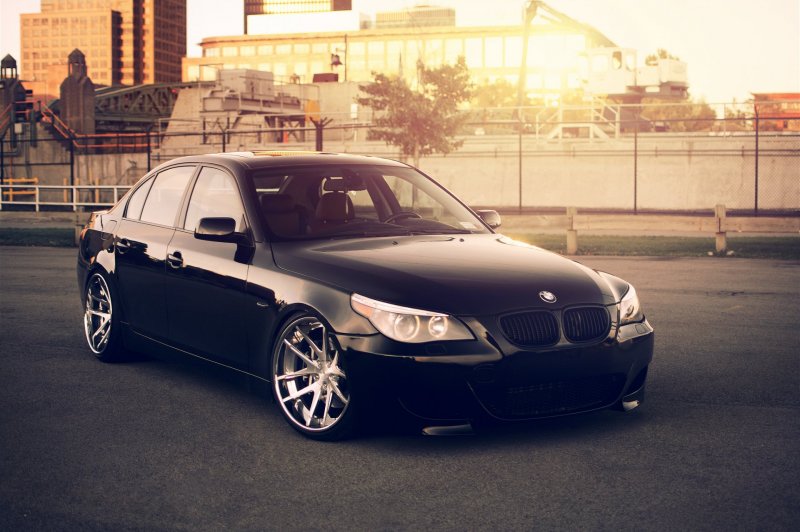 БМВ e60 черная