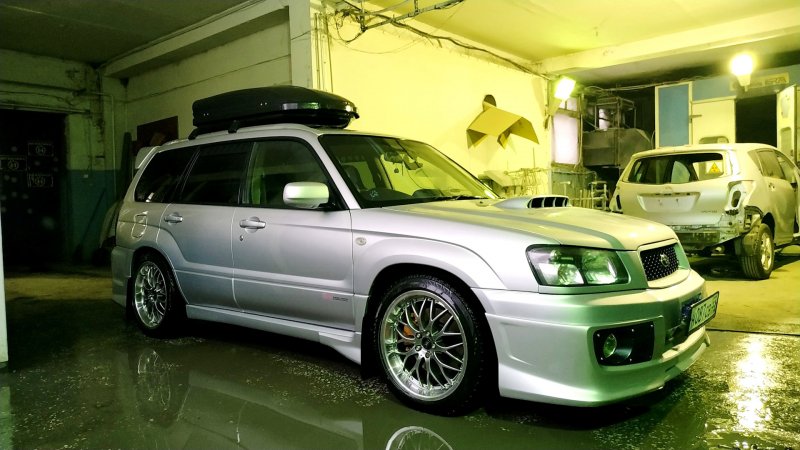 Subaru Forester SG r14