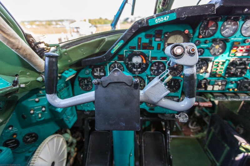 Штурвал самолета ту-134