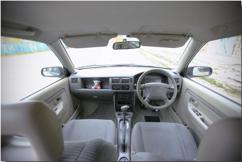 Mazda Demio 2001 салон