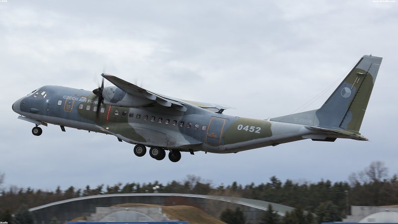 Самолет c-295м ВВС Египта
