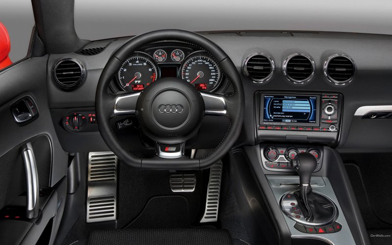 Audi TT 2008 салон