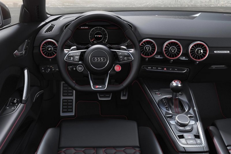 Audi TT 8n салон