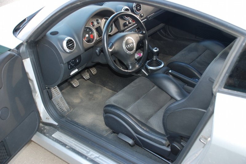 Audi TT 8j салон