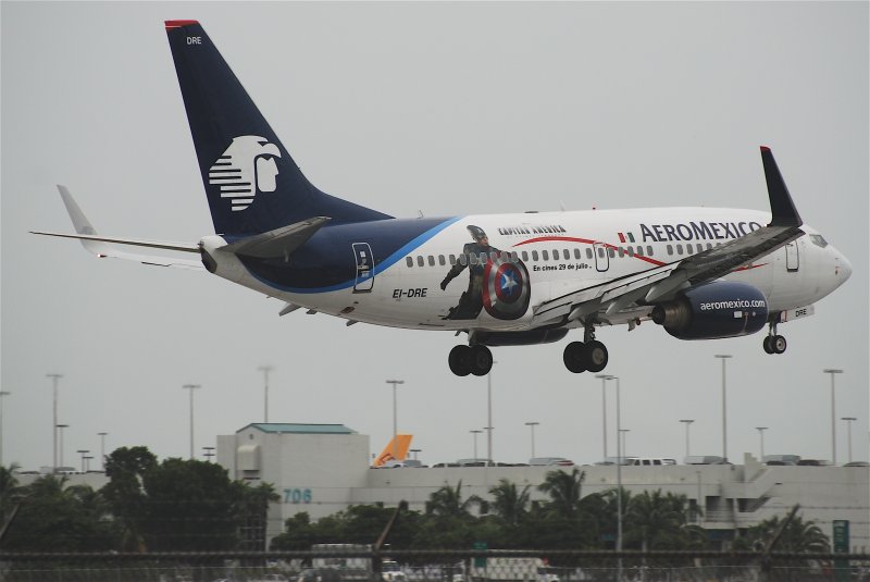 Boeing 737-500 VQ-BPS