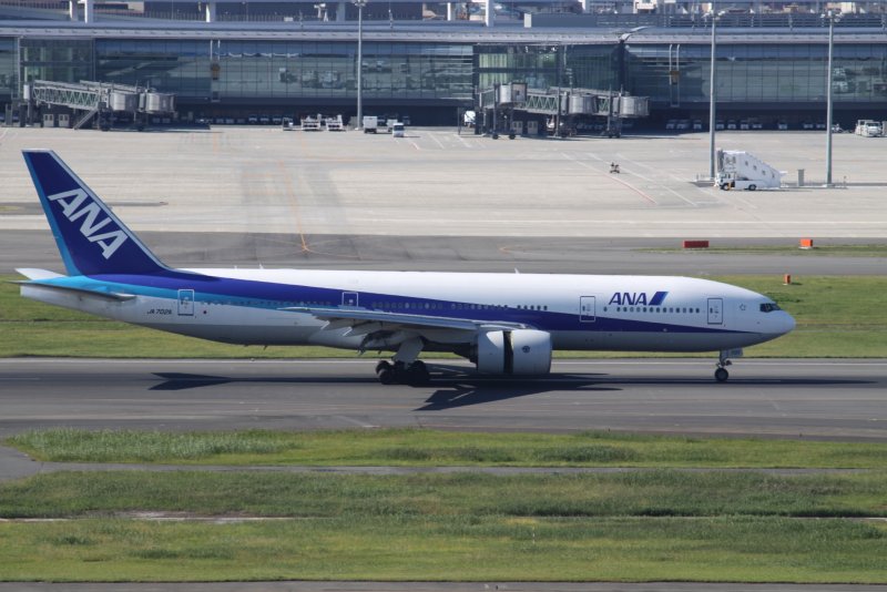 Дверь Boeing 747