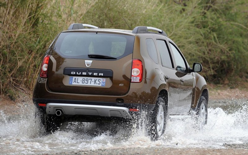 Dacia Duster 2000