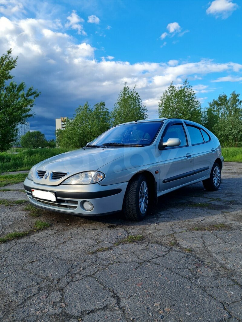 Рено Меган седан 1999