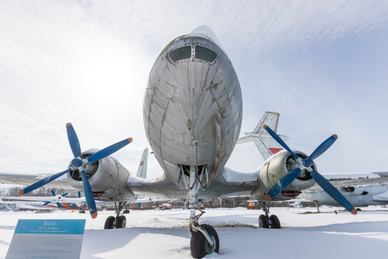 Ил-14 в Ульяновском музее гражданской авиации