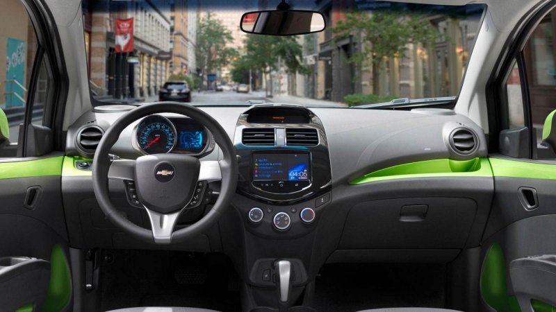 Chevrolet Spark 2015 салон