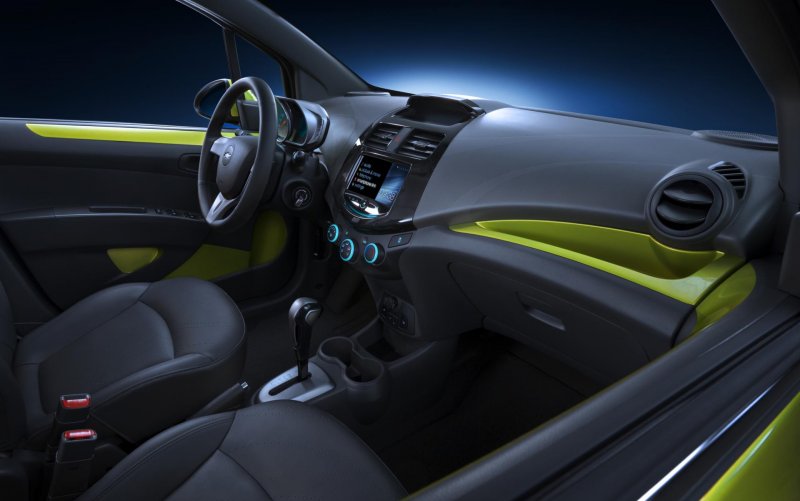 Chevrolet Spark m400 салон