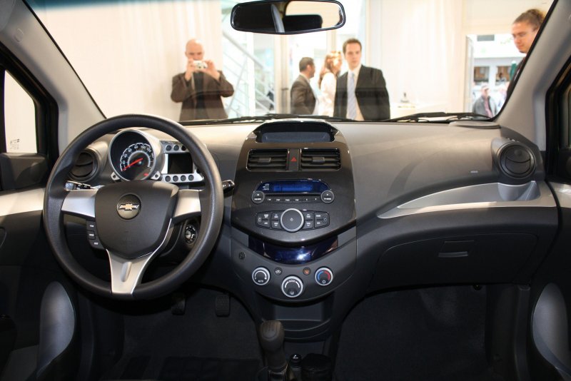 Chevrolet Spark 2010 Interior