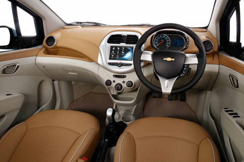 Chevrolet Spark Beat Salon