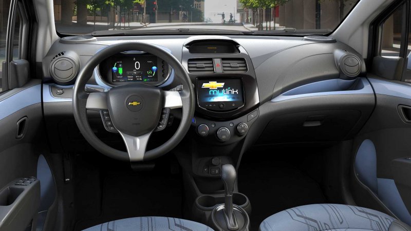 Chevrolet Spark 2013 салон