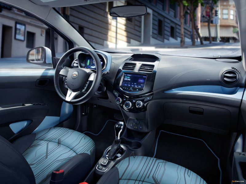 Chevrolet Spark 2013 салон