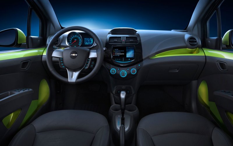 Spark 2021 Chevrolet Salon