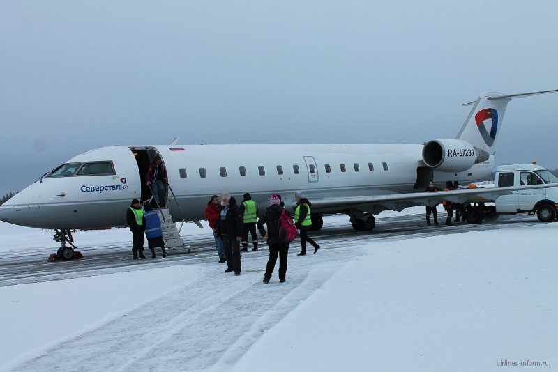 Самолет Bombardier crj200 Северсталь