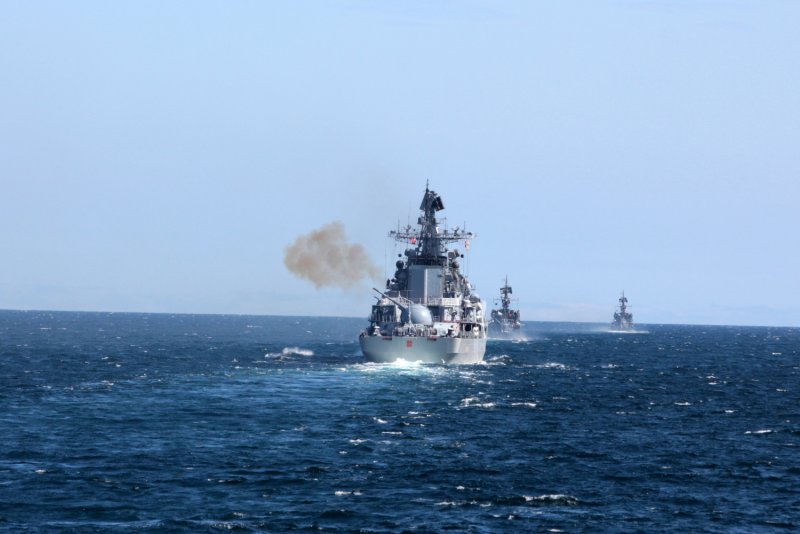 Парад ВМФ В Севастополе Петр Великий