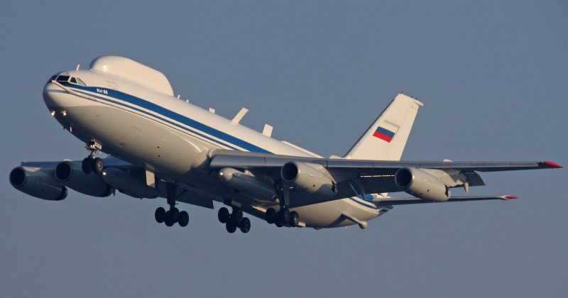 Самолет ил 80