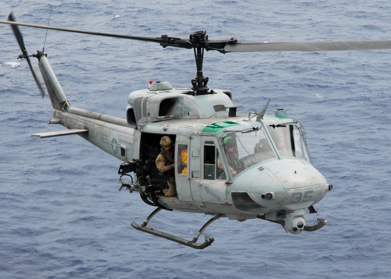 Uh 1 вертолет