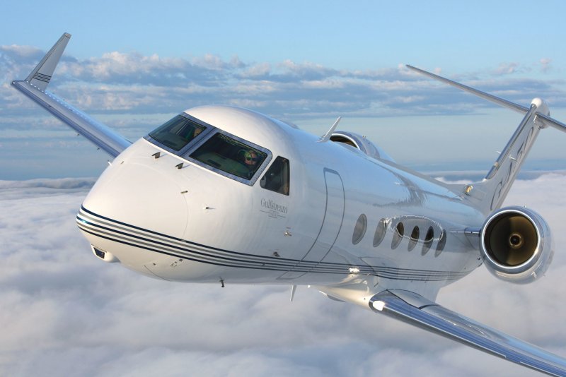 Самолет Gulfstream g450