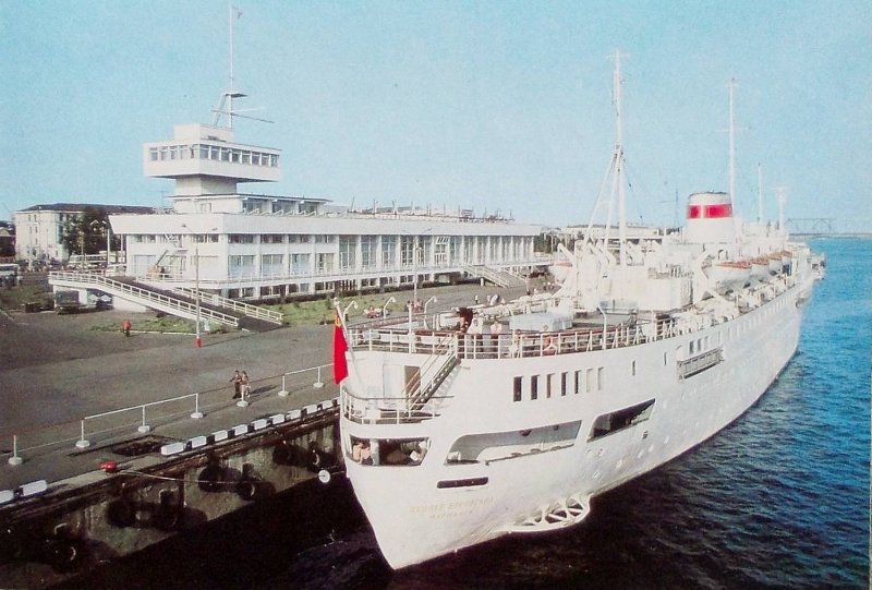 Теплоход Вацлав Воровский Гремиха